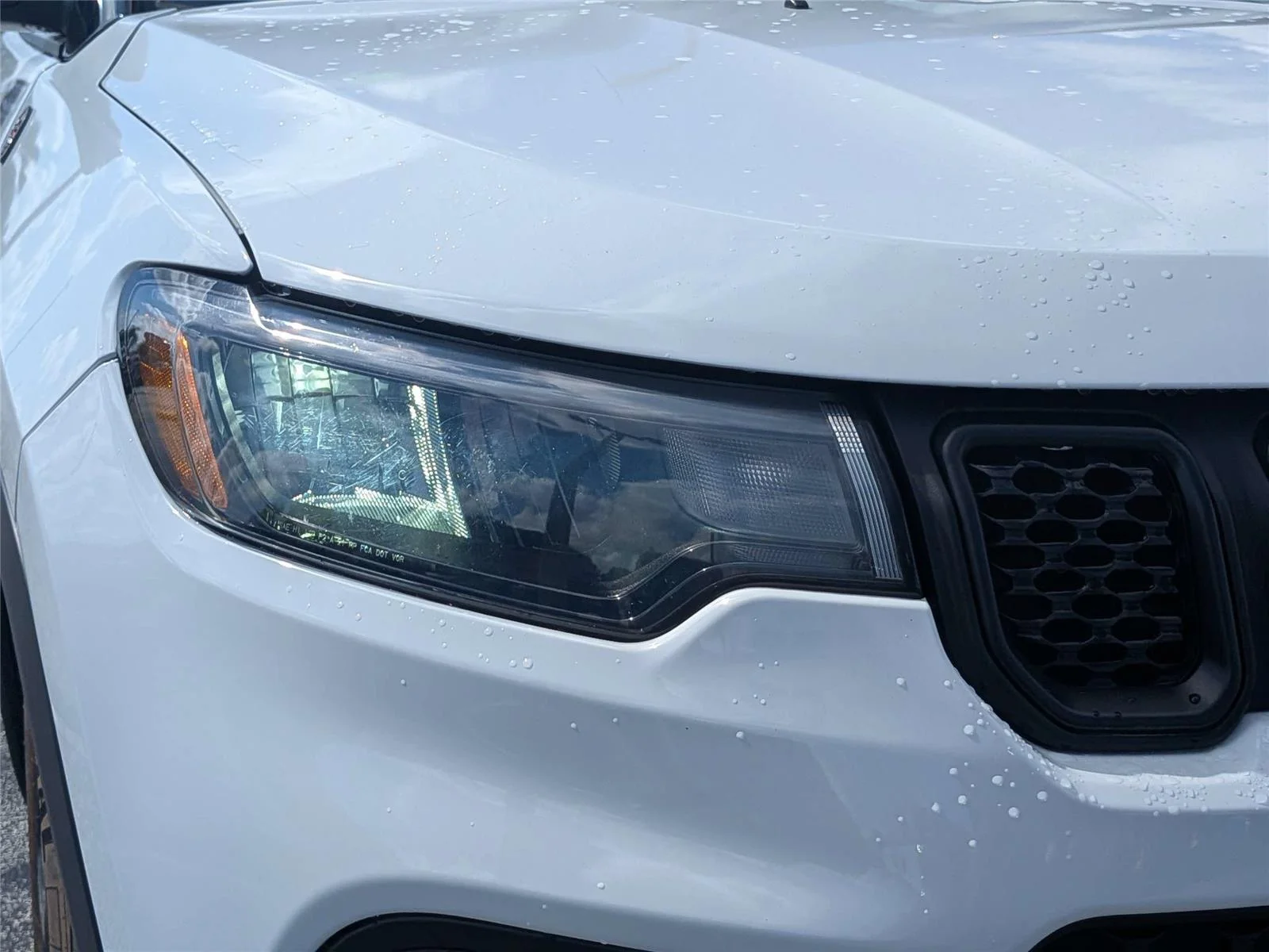 Used 2023 White Jeep Trailhawk image 9