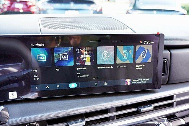 New 2026 Silver Hyundai SEL FWD image 30