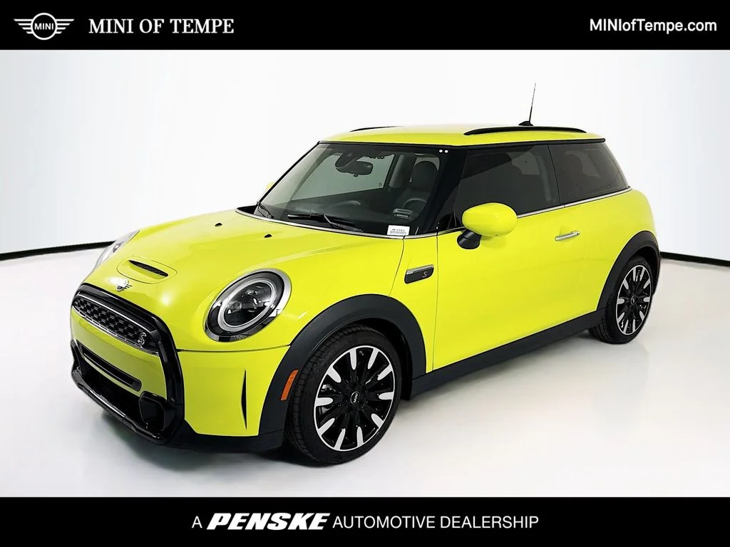 2024 MINI Hardtop Cooper S's photo