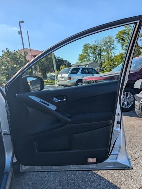 Used 2012 Silver Nissan SV image 22