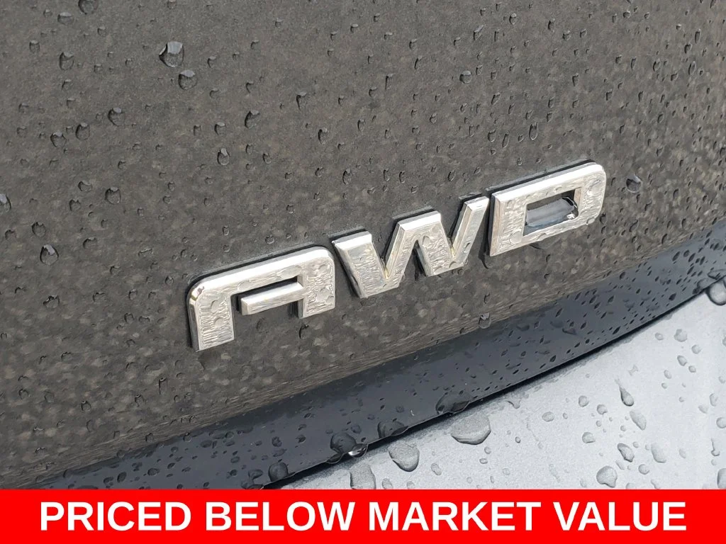 Used 2020 Gray GMC SLE image 33