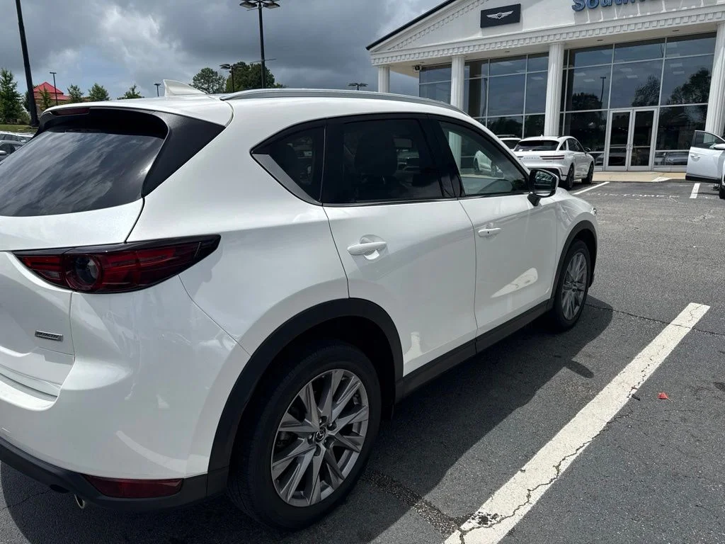 Used 2019 White Mazda Grand Touring image 8