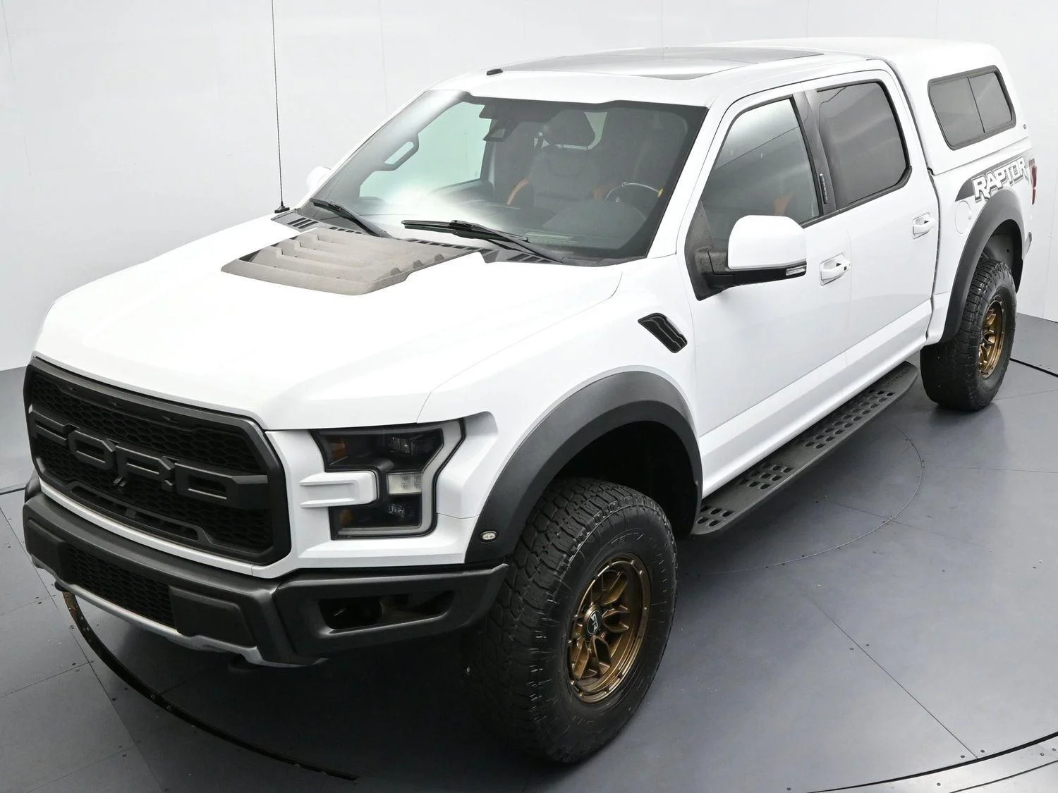 Used 2018 Oxford White Ford Raptor image 47