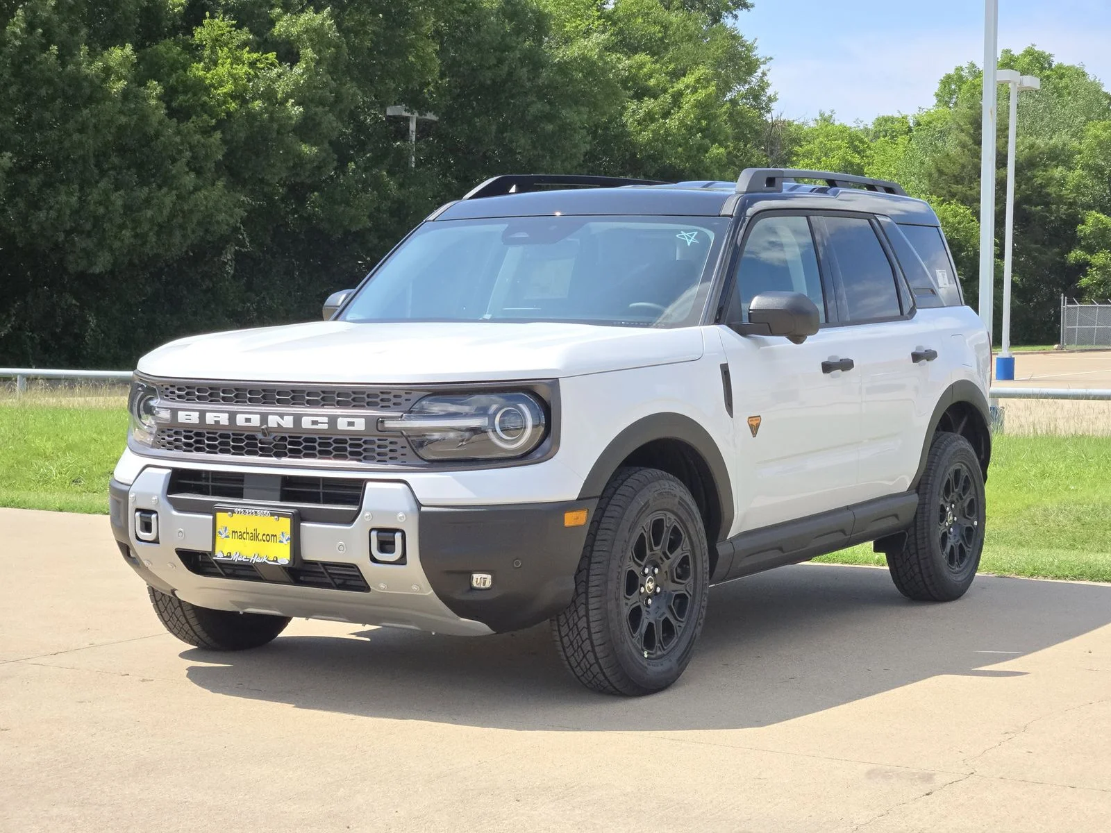 New 2026 Oxford White Ford Badlands® image 2