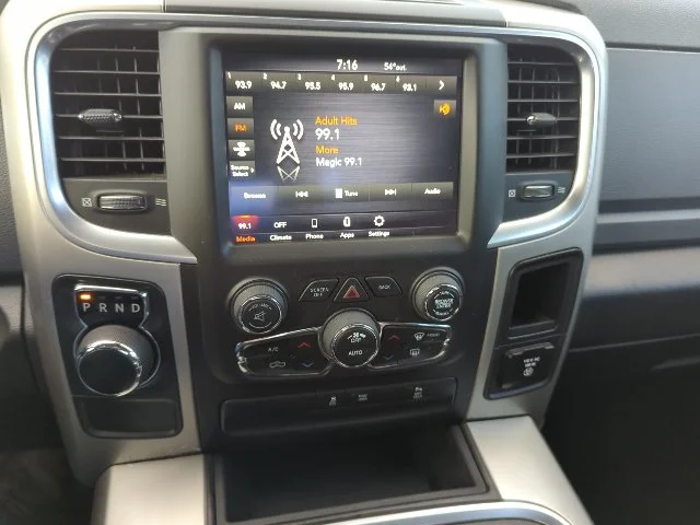 Used 2019 Beige Ram Warlock image 7