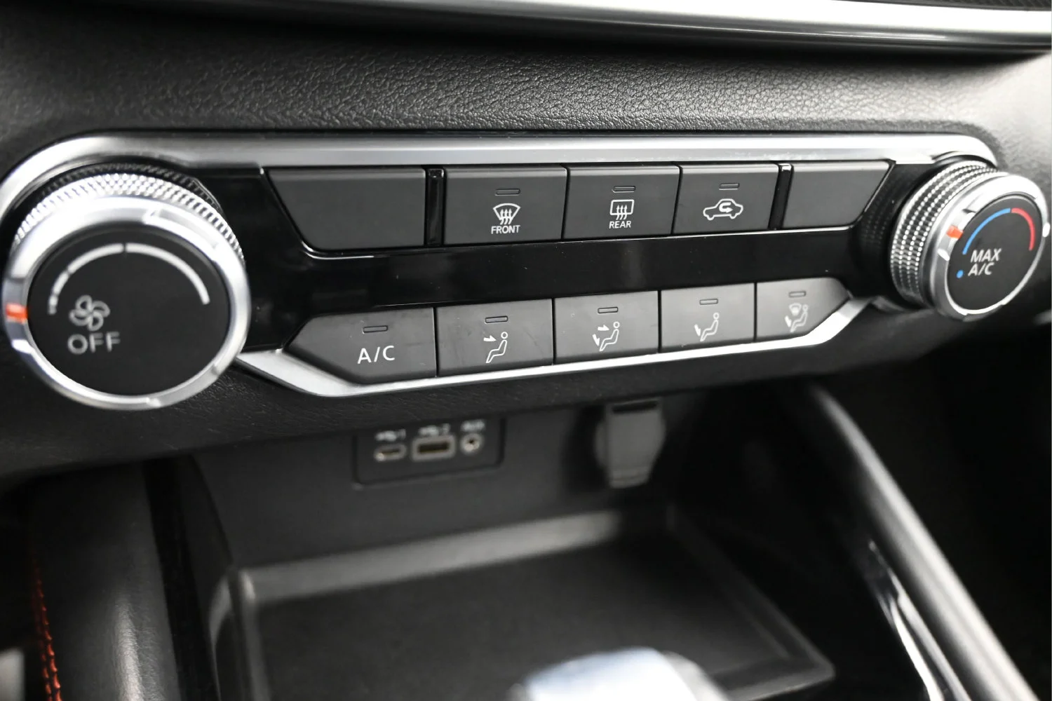 Used 2023 Red Nissan SR Intelligent AWD image 8
