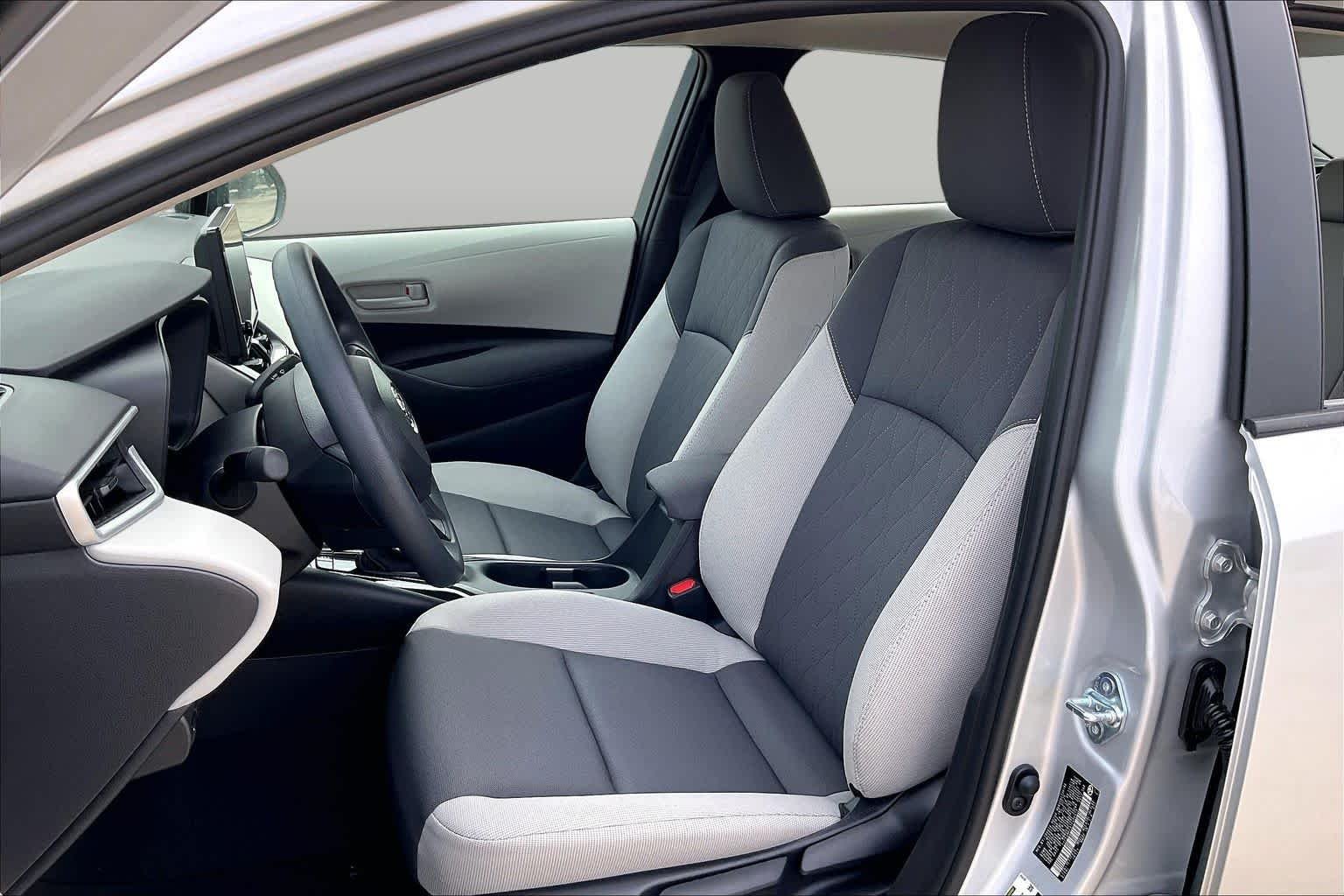 New 2026 Classic Silver Metallic Toyota LE image 9