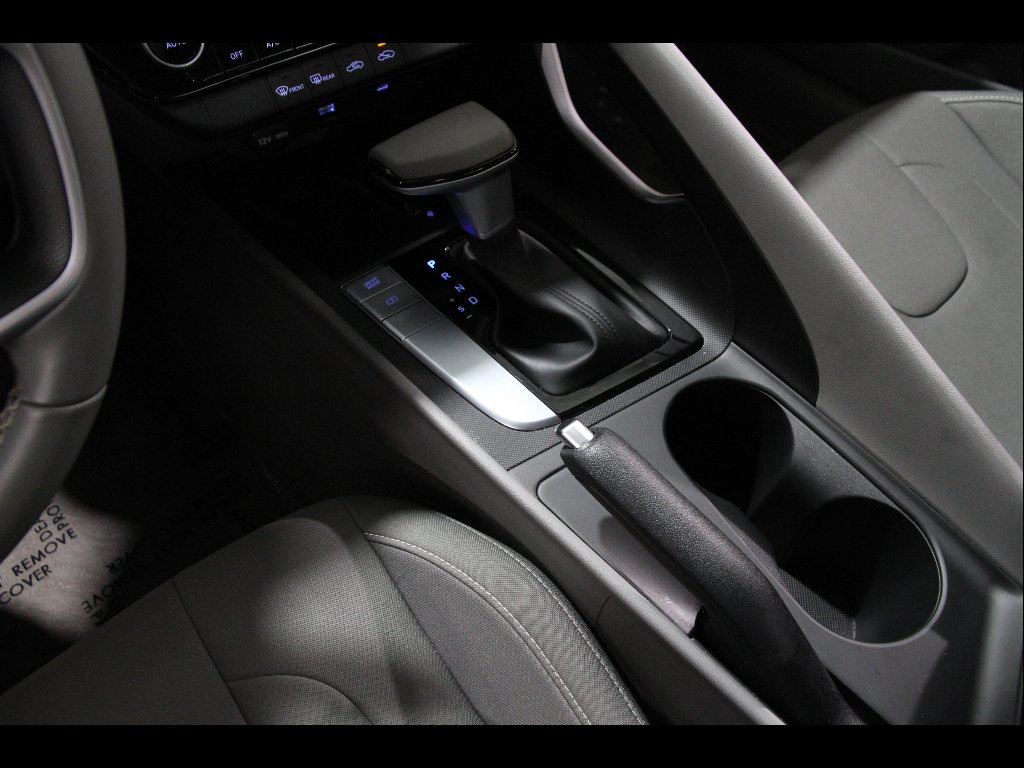 2025 Hyundai Elantra SEL - Photo 14