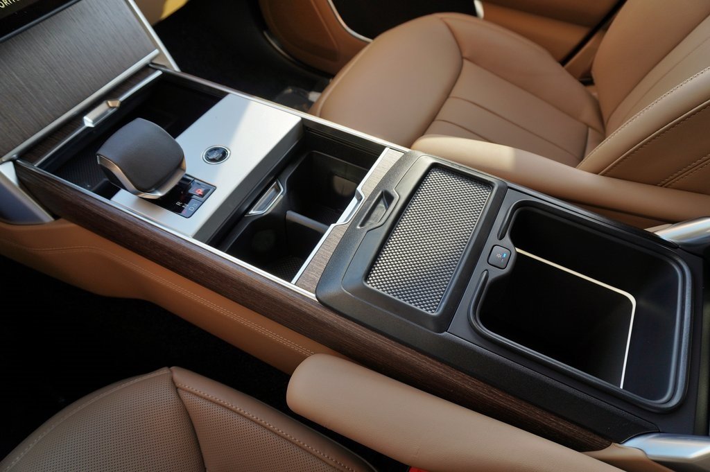 2026 LAND ROVER RANGE ROVER - Image 30