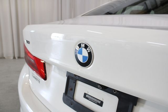 Used 2020 White BMW 530i xDrive image 32
