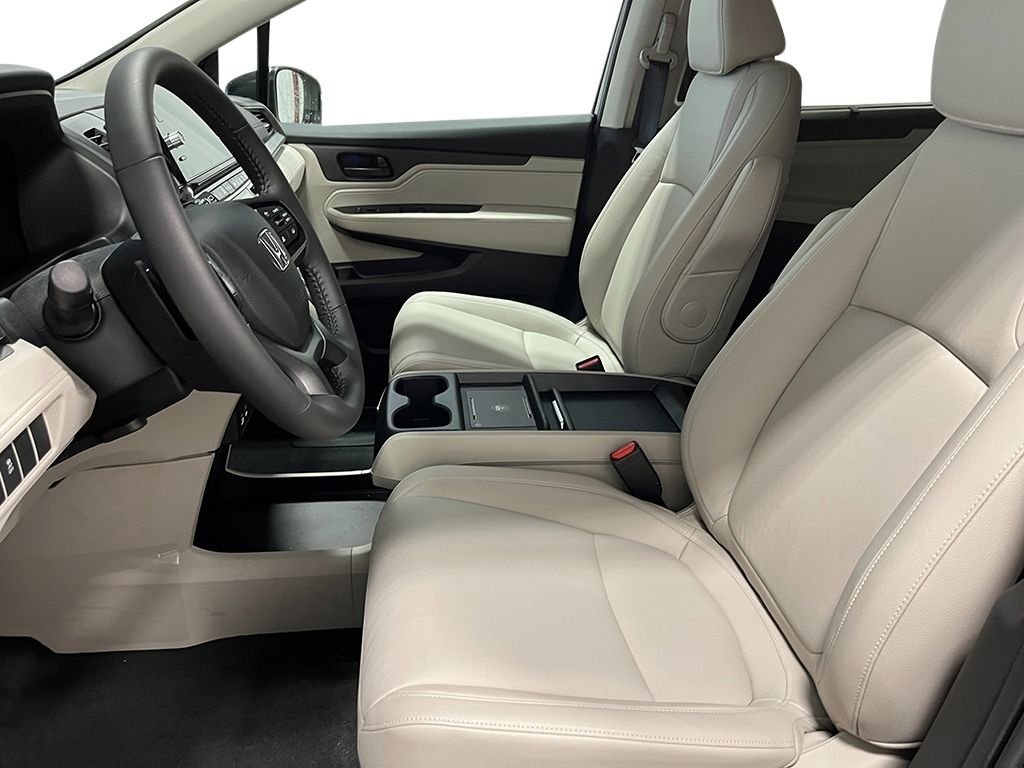 2026 Honda Odyssey EX-L - Photo 12
