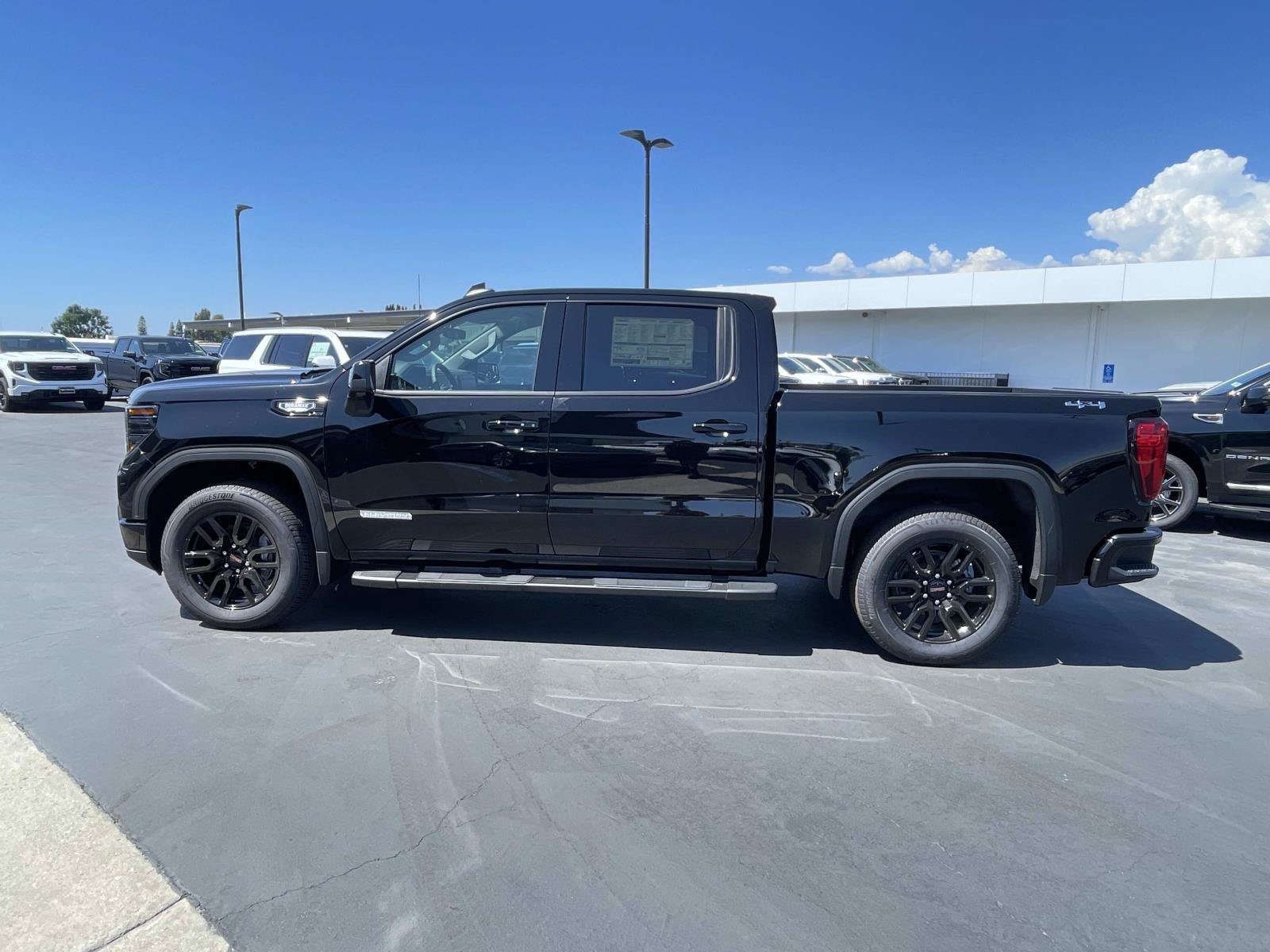 2026 GMC Sierra 1500 Elevation - Photo 8