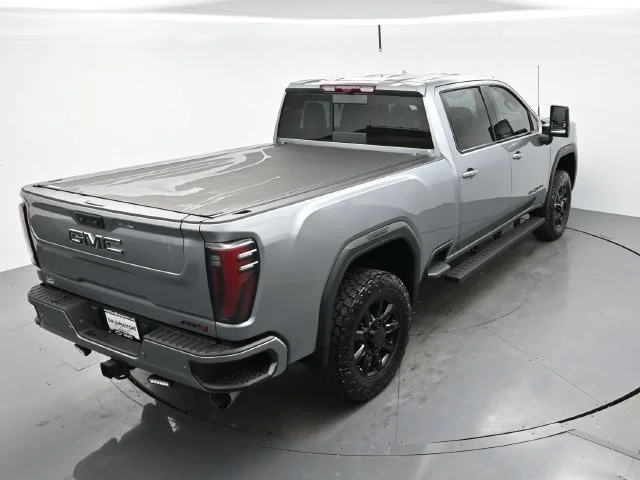Used 2025 Sterling Metallic GMC AT4 image 37