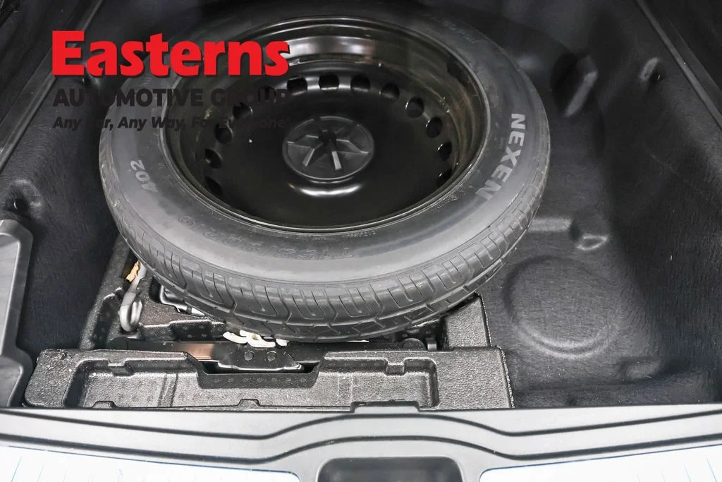 Used 2023 Red Mercedes-Benz GLE 450 image 25