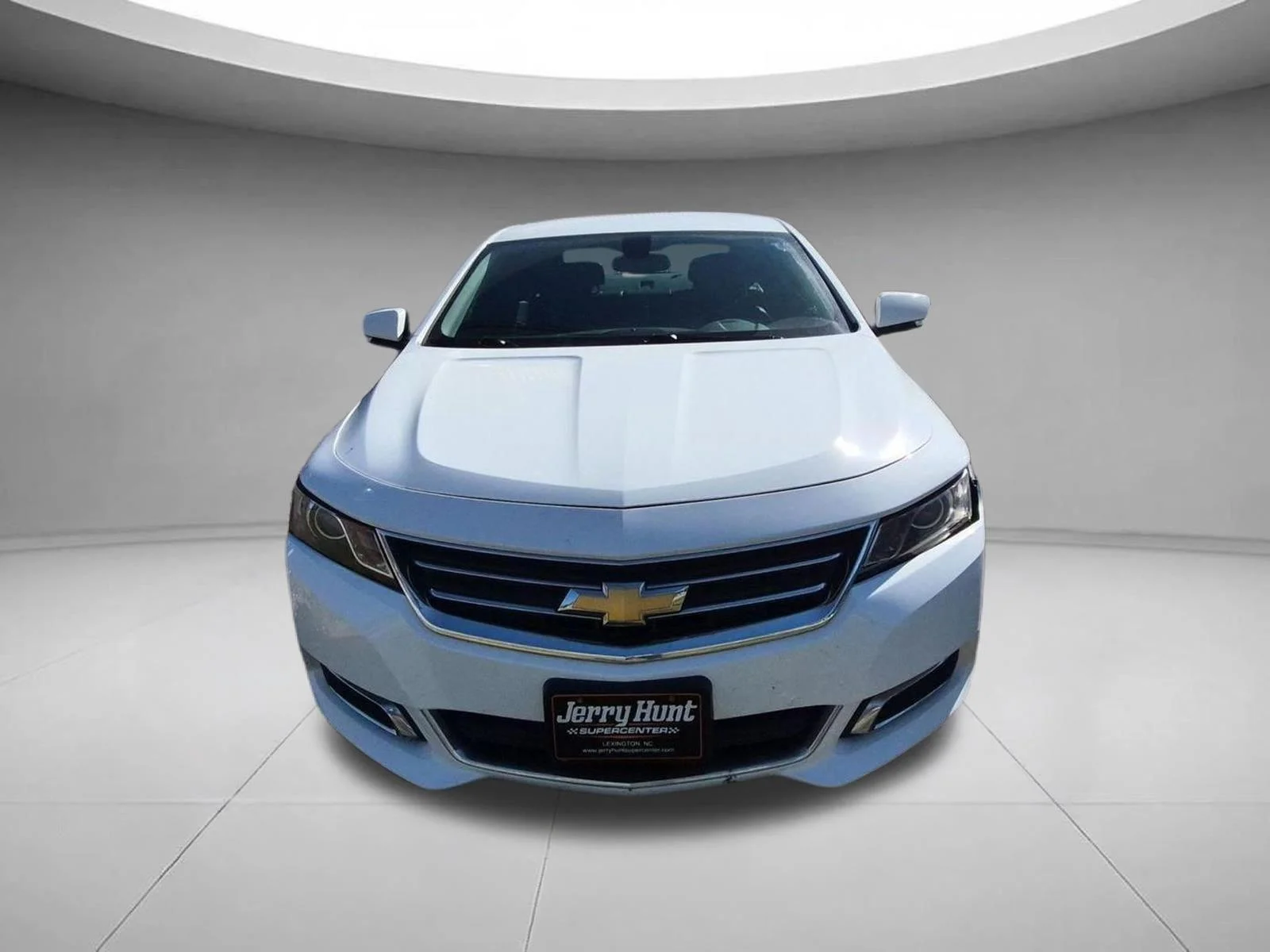 Used 2017 Summit White Chevrolet LT image 2