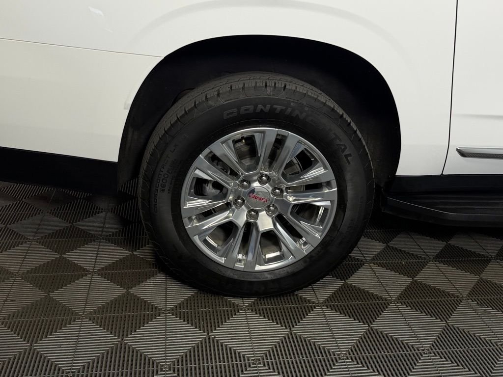Used 2025 White GMC Denali image 12