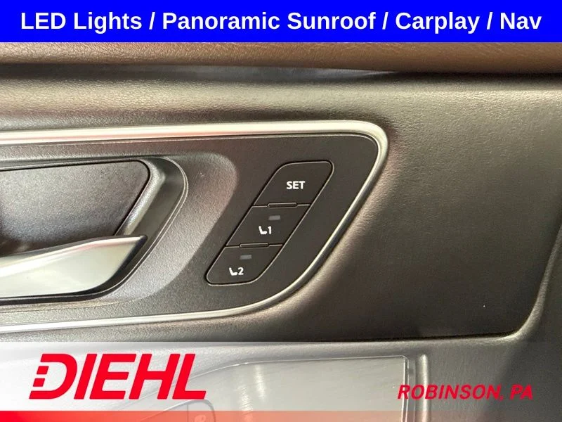Used 2021 Gold Nissan Platinum image 24
