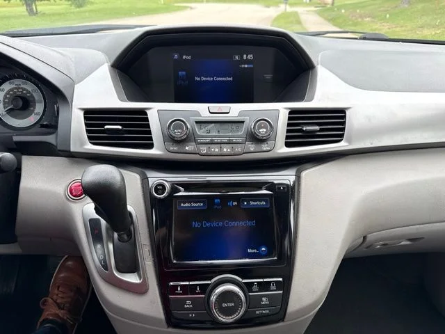 Used 2016 Blue Honda SE image 9