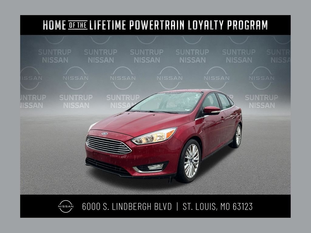 2017 Ford Focus Sedan Titanium's photo