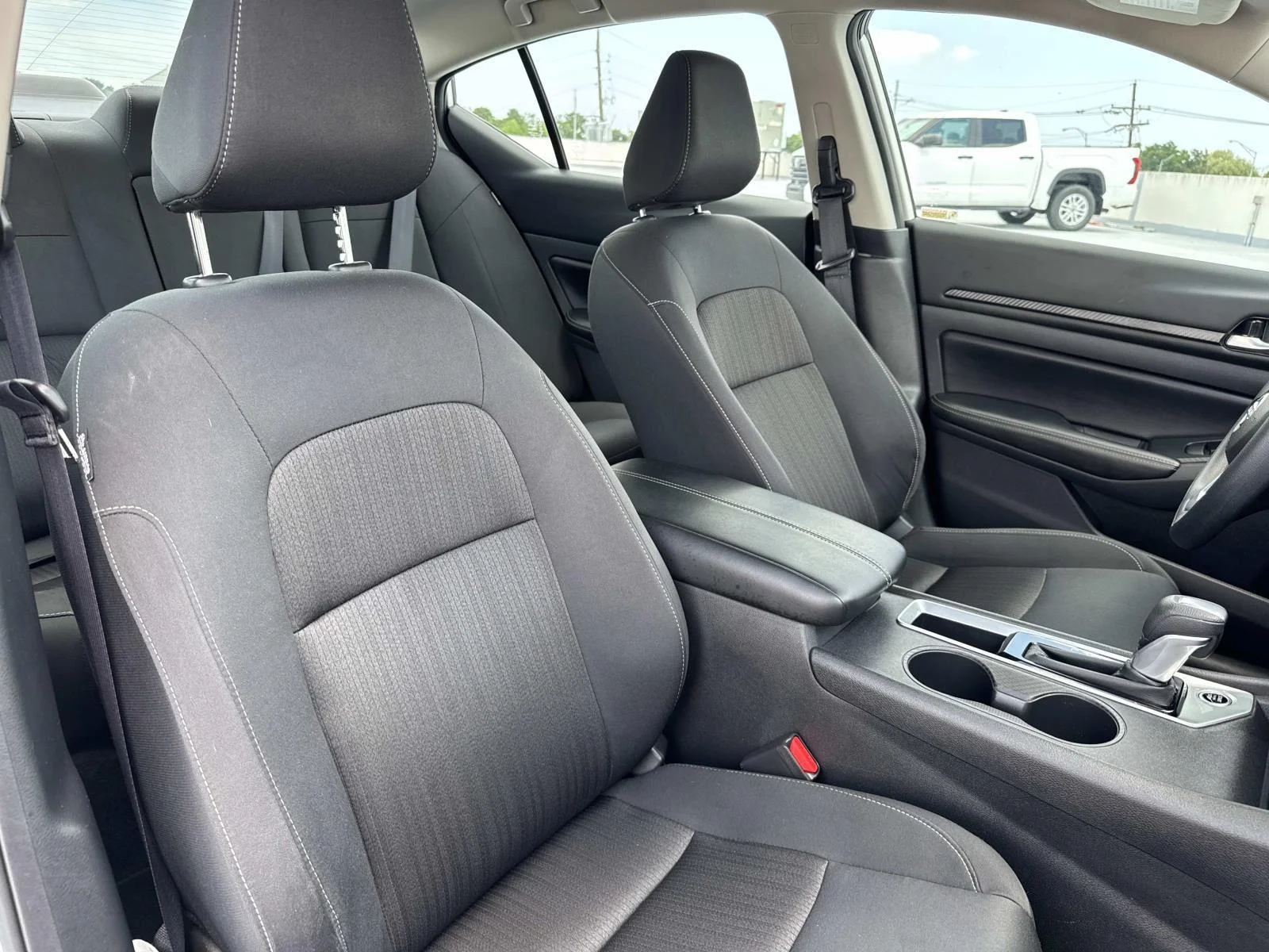 2025 Nissan Altima SV - Photo 10