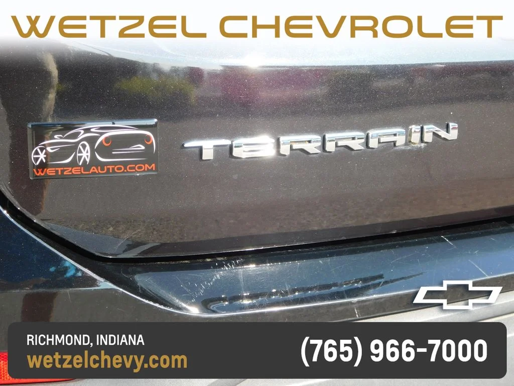 Used 2022 Black GMC SLE image 39
