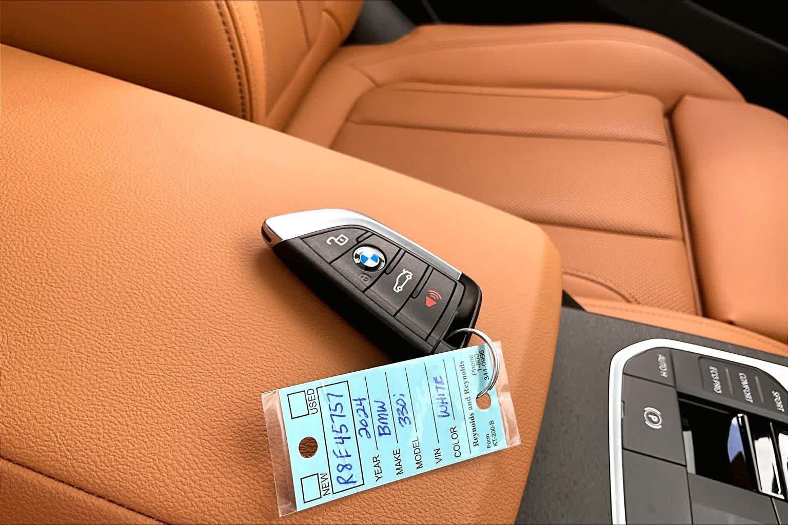 Used 2024 Alpine White BMW 330i image 14
