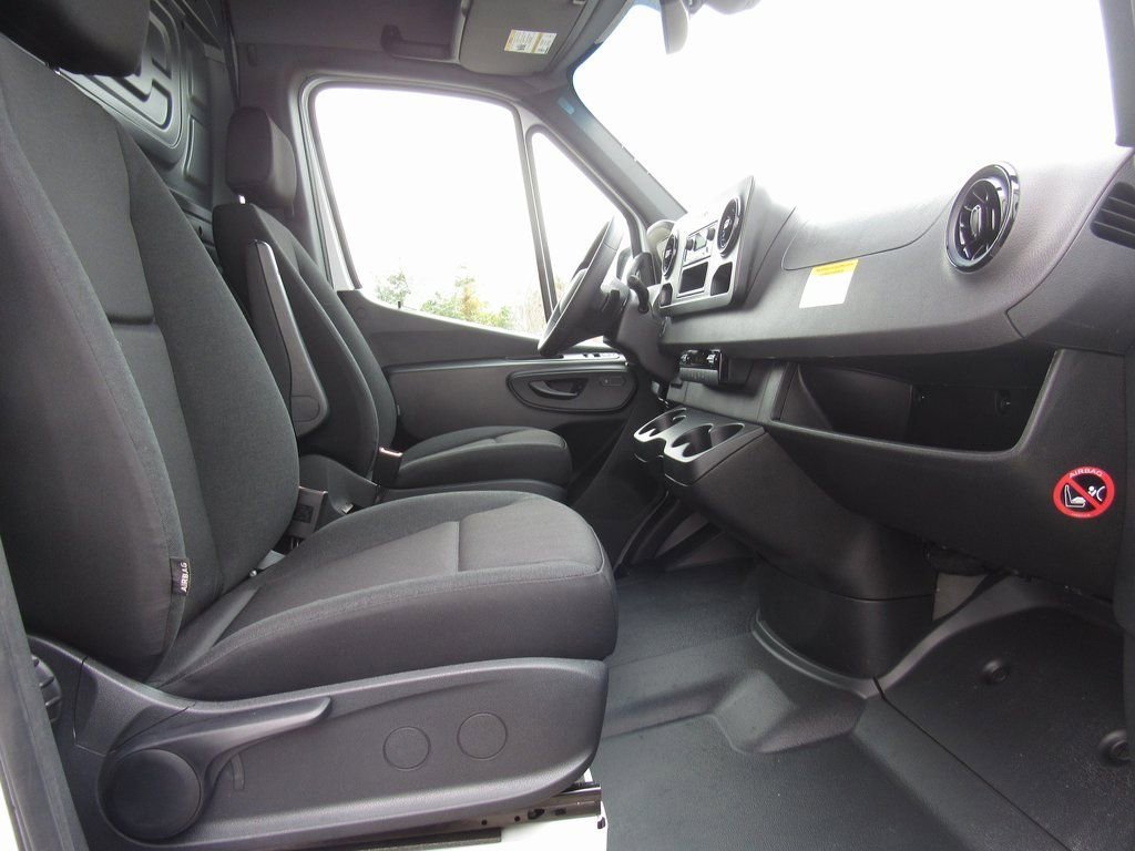 2025 Mercedes-Benz Sprinter Cargo Van Base - Photo 50