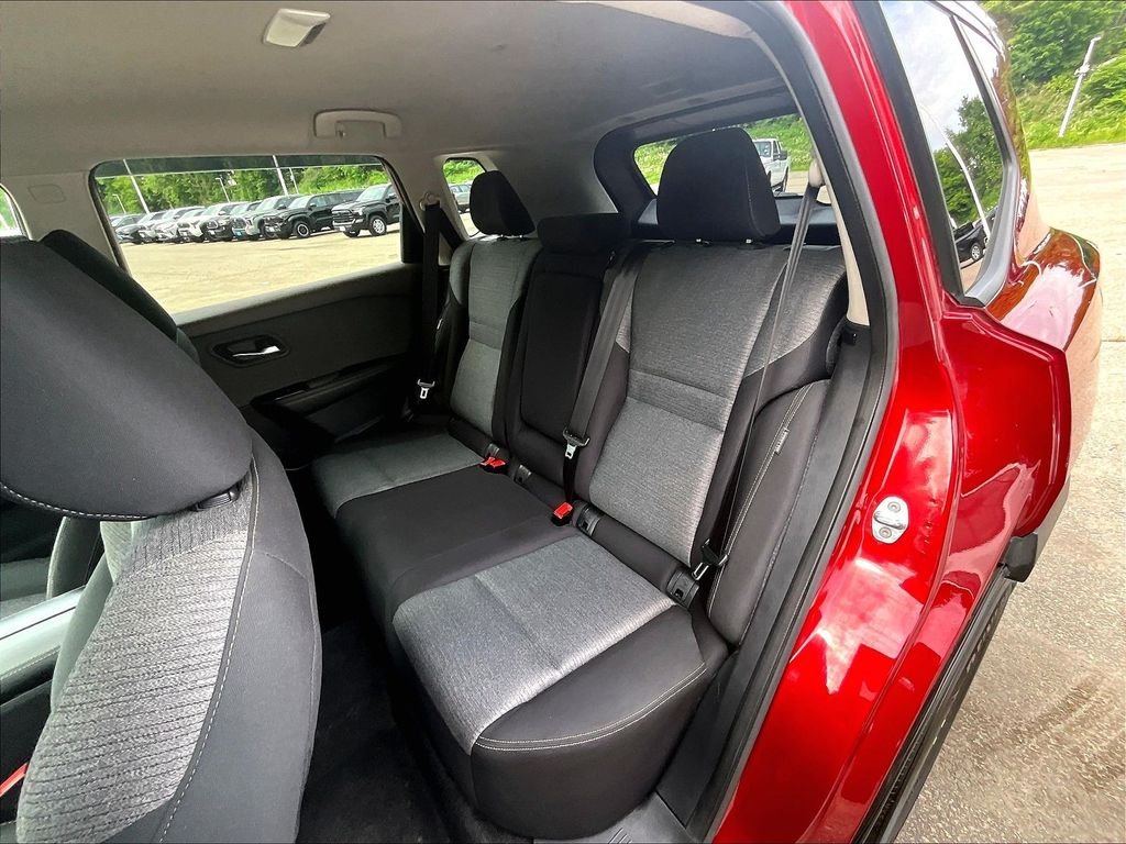 Used 2023 Red Nissan SV image 15