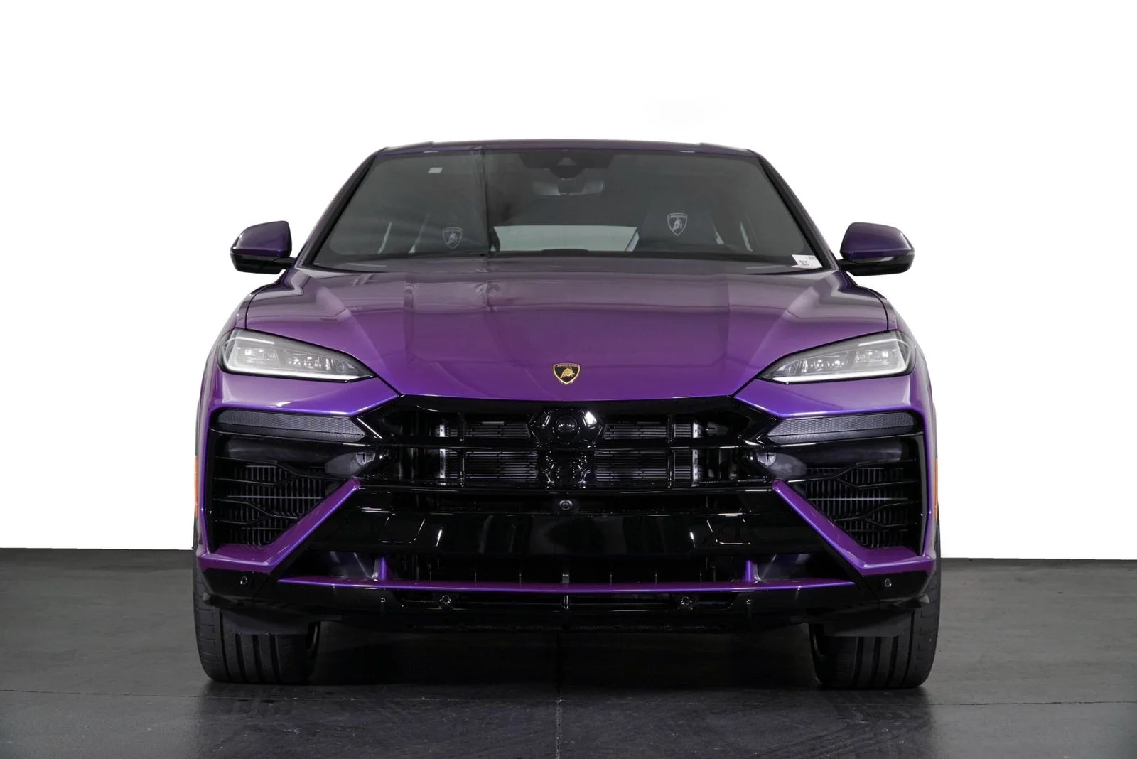 Used 2025  Lamborghini  image 7
