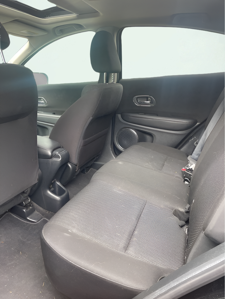 Used 2016  Honda EX image 7