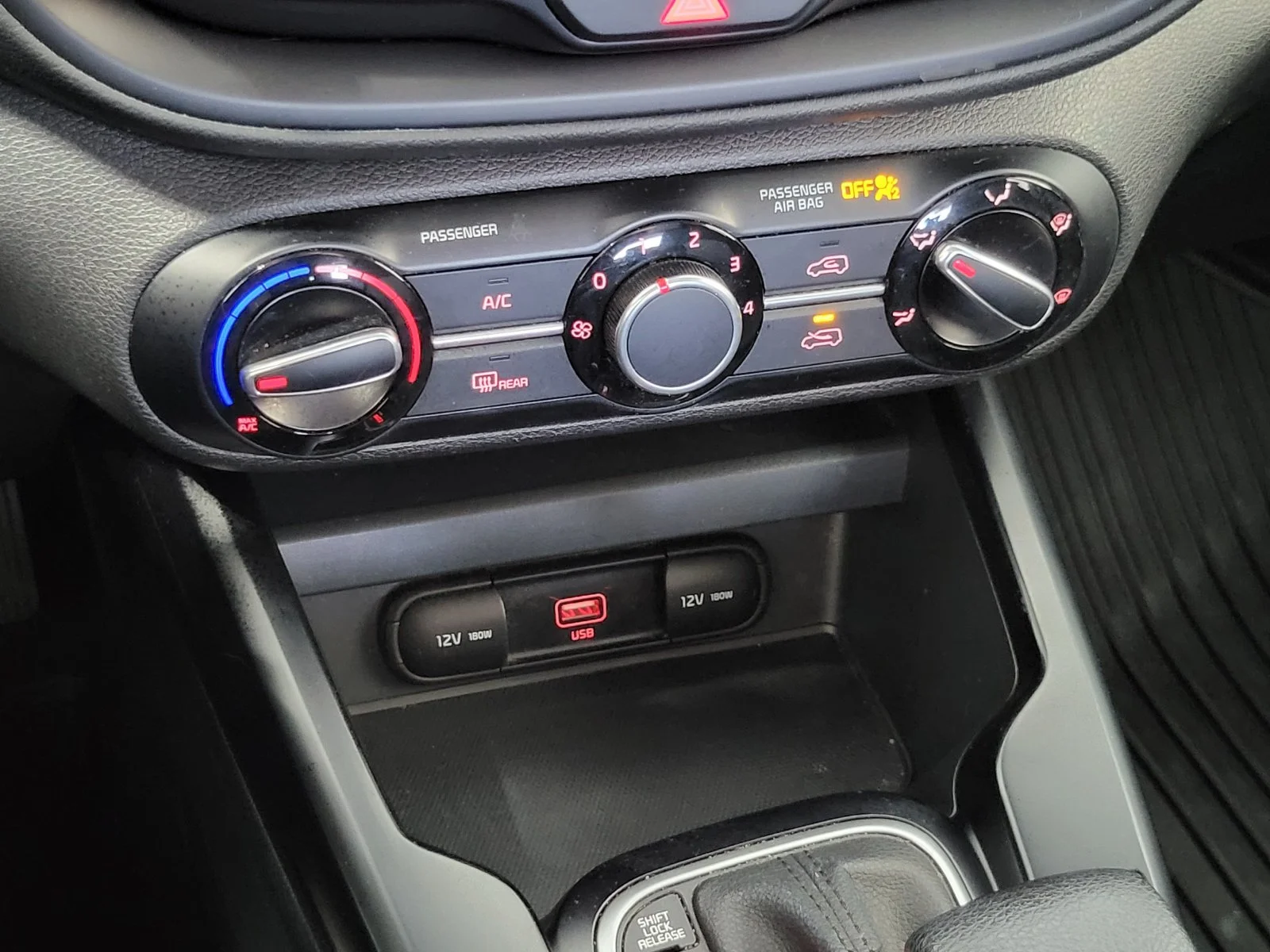 Used 2022 Black Kia LX image 21