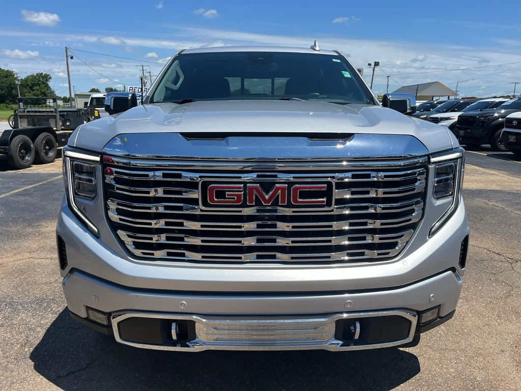 Used 2022 GMC Sierra 1500 Denali Denali with VIN 3GTUUGEL2NG622717 for sale in Little Rock