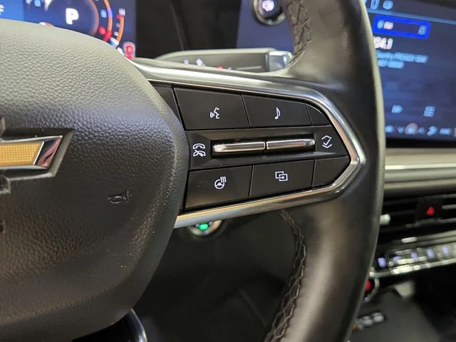 Used 2025 Black Chevrolet Premier image 26