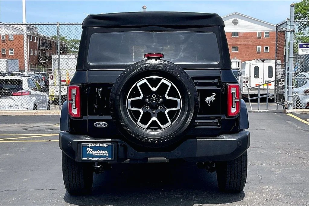Used 2024 Black Ford Outer Banks image 3