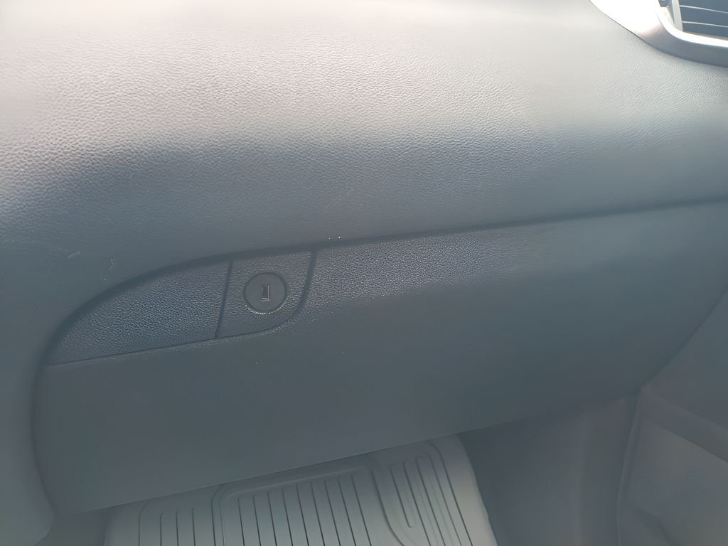 Used 2020 Ebony Black Kia LX V6 image 20