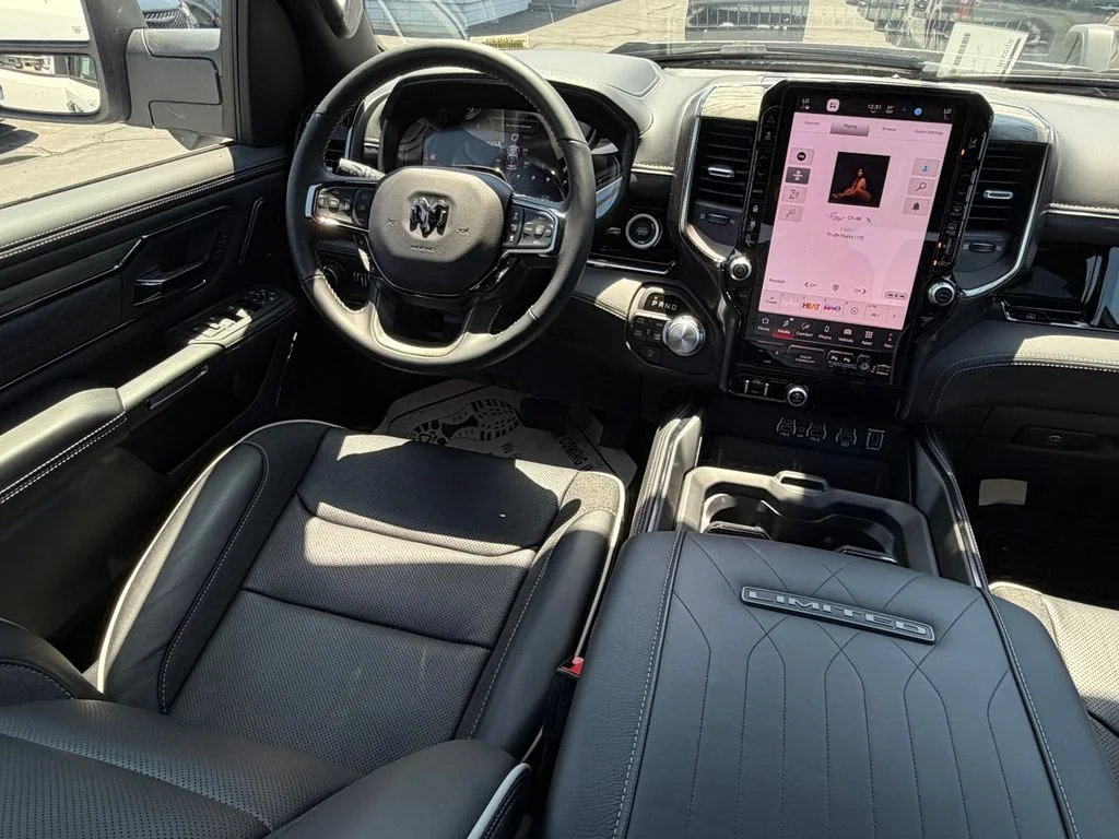 2025 RAM 1500 Limited - Photo 32