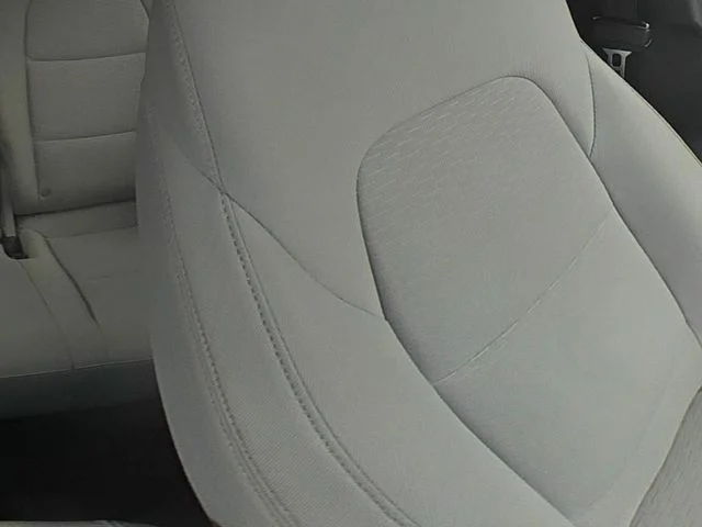 Used 2019 Silver Hyundai Value image 36