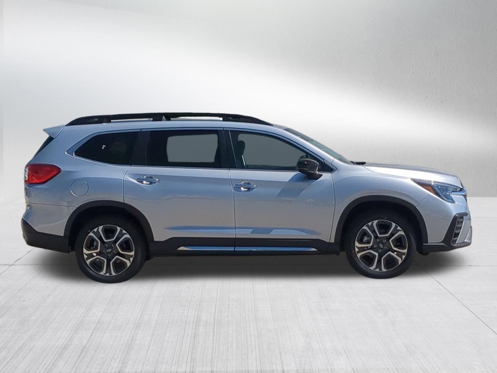 New 2026 ICE SILVER METALLIC Subaru Touring 7-Passenger image 8