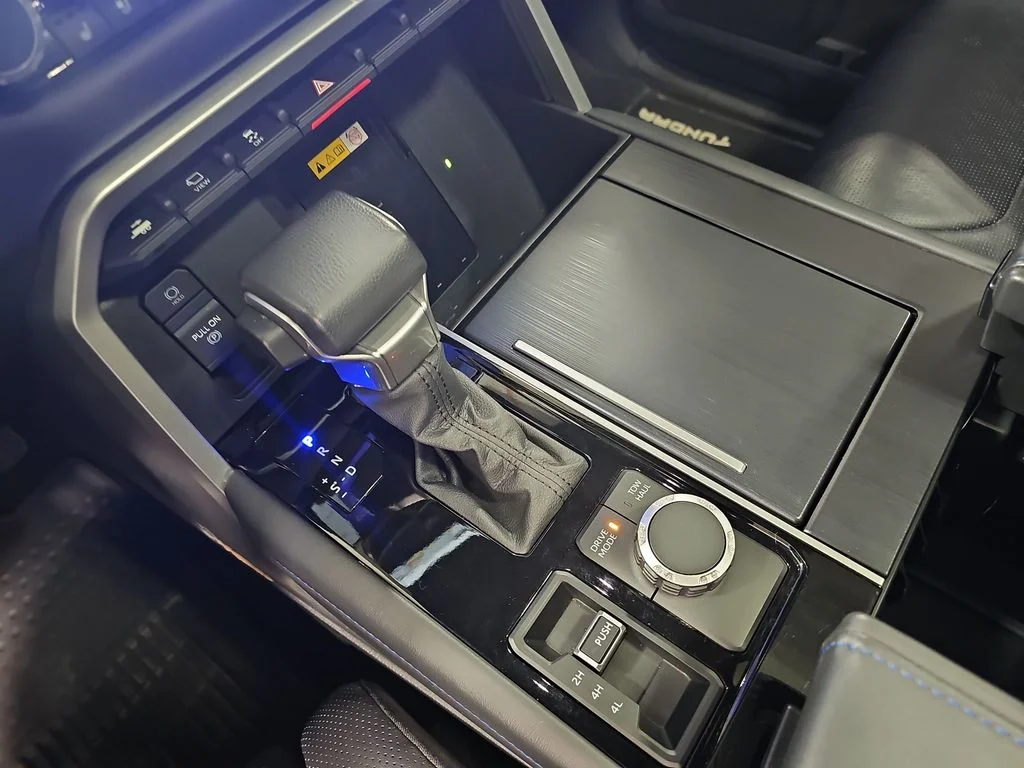 Used 2023  Toyota Platinum image 26