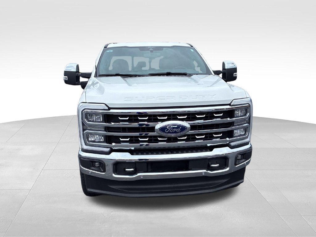 Used 2024 White Ford Lariat image 8