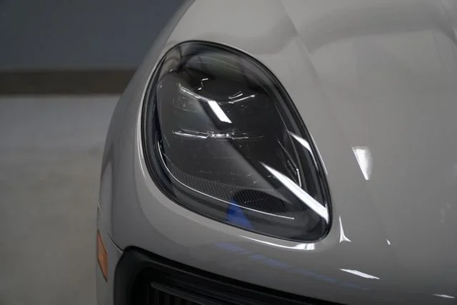 2026 Porsche Macan S - Photo 15
