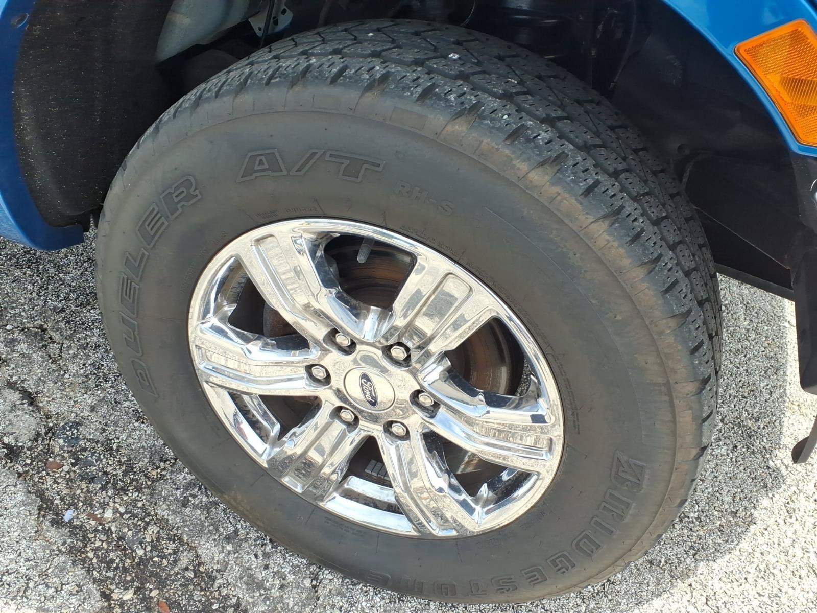 Used 2023 Blue Ford LARIAT image 9
