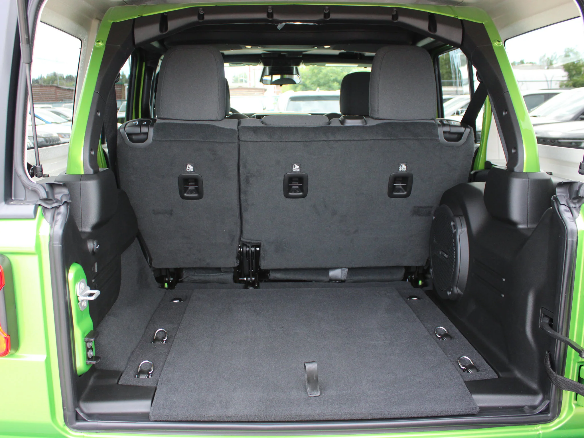 Used 2025 mojito Jeep Sport S* 4 Door 4x4, Remote Start, Heated Seats/Wheel, Alpine Audio image 9