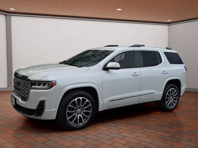 Used 2023 White Frost Tricoat GMC Denali image 31