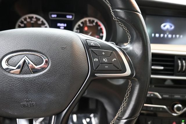 Used 2019 Black INFINITI LUXE image 25