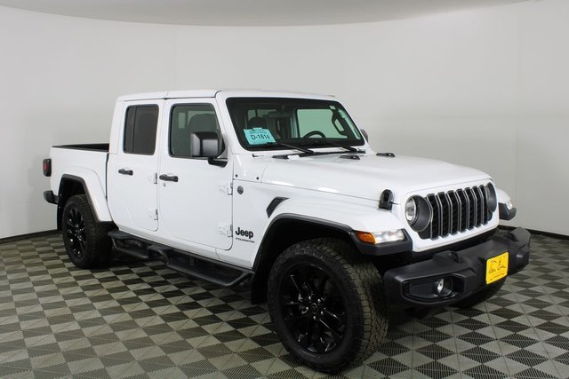 2025 Jeep Gladiator Nighthawk