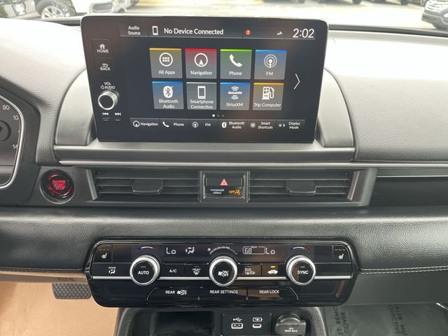 Used 2025  Honda Touring image 14
