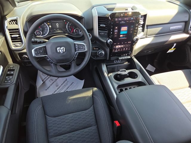 New 2026 Diamond Black Crystal Pearl-Coat Exterior Paint RAM Big Horn/Lone Star image 10