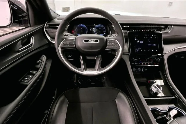 2024 Jeep Grand Cherokee Altitude - Photo 6