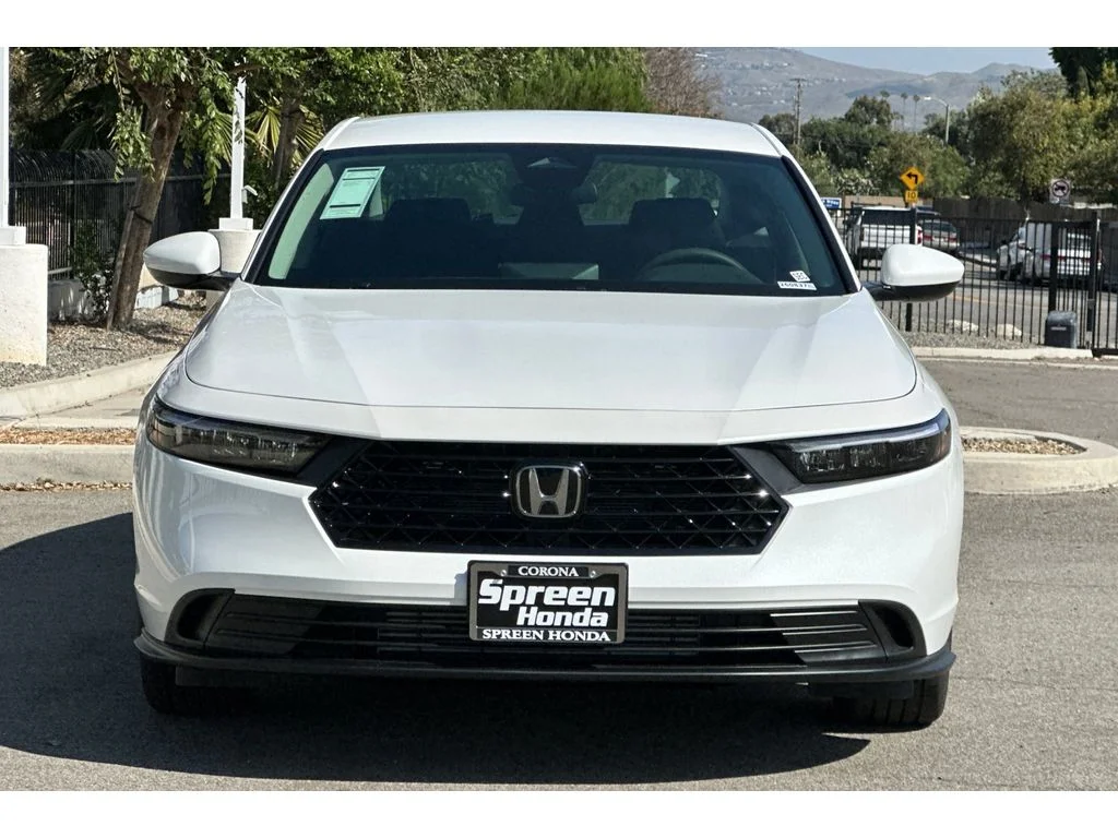 New 2026 Platinum White Pearl Honda LX image 10